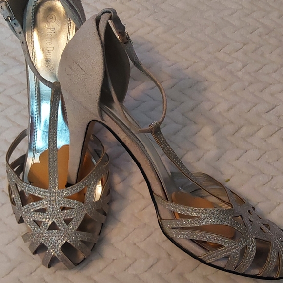 Shoes - Picture 3 of 5